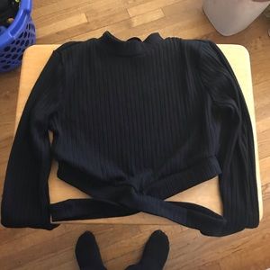 Long sleeve cross crop top
